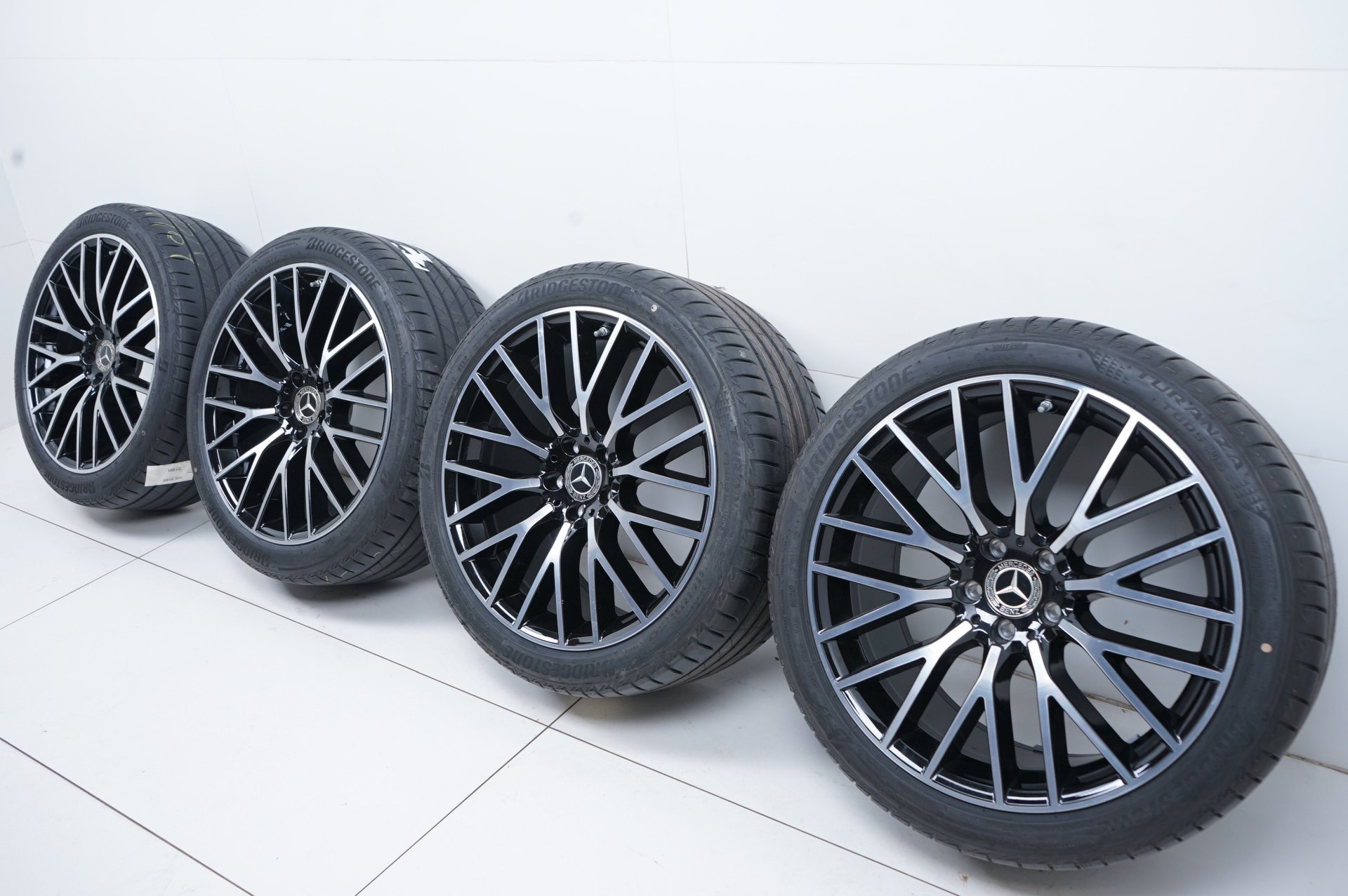 resized032.jpg