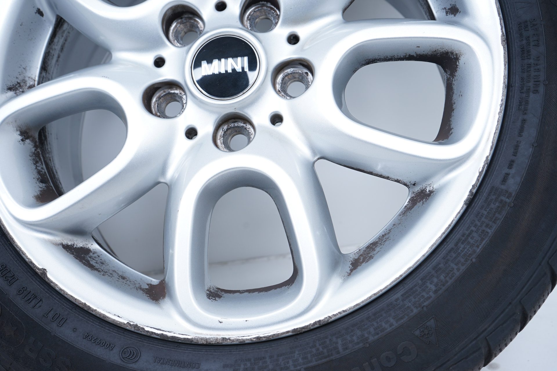 resized220.jpg