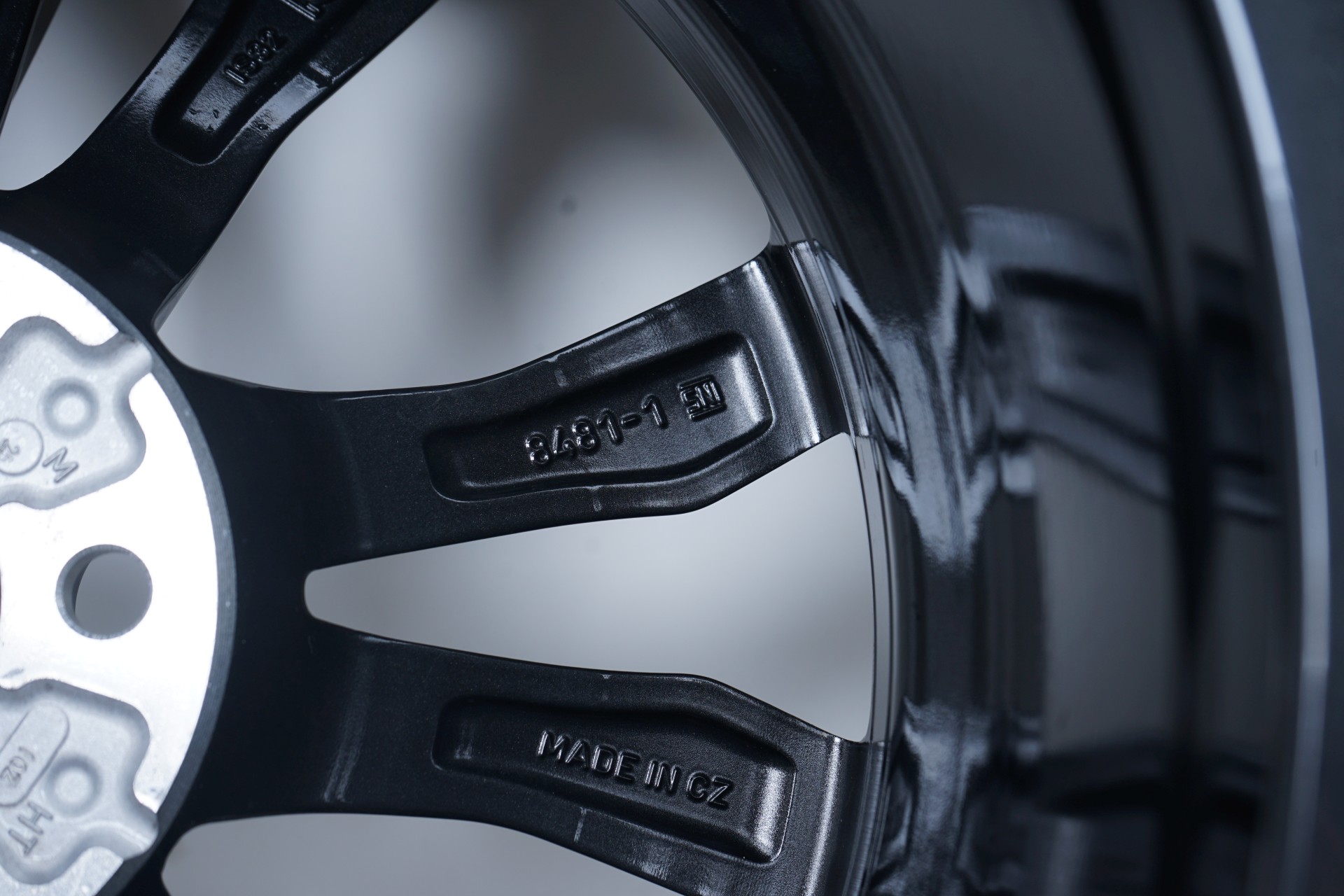 resized515.jpg