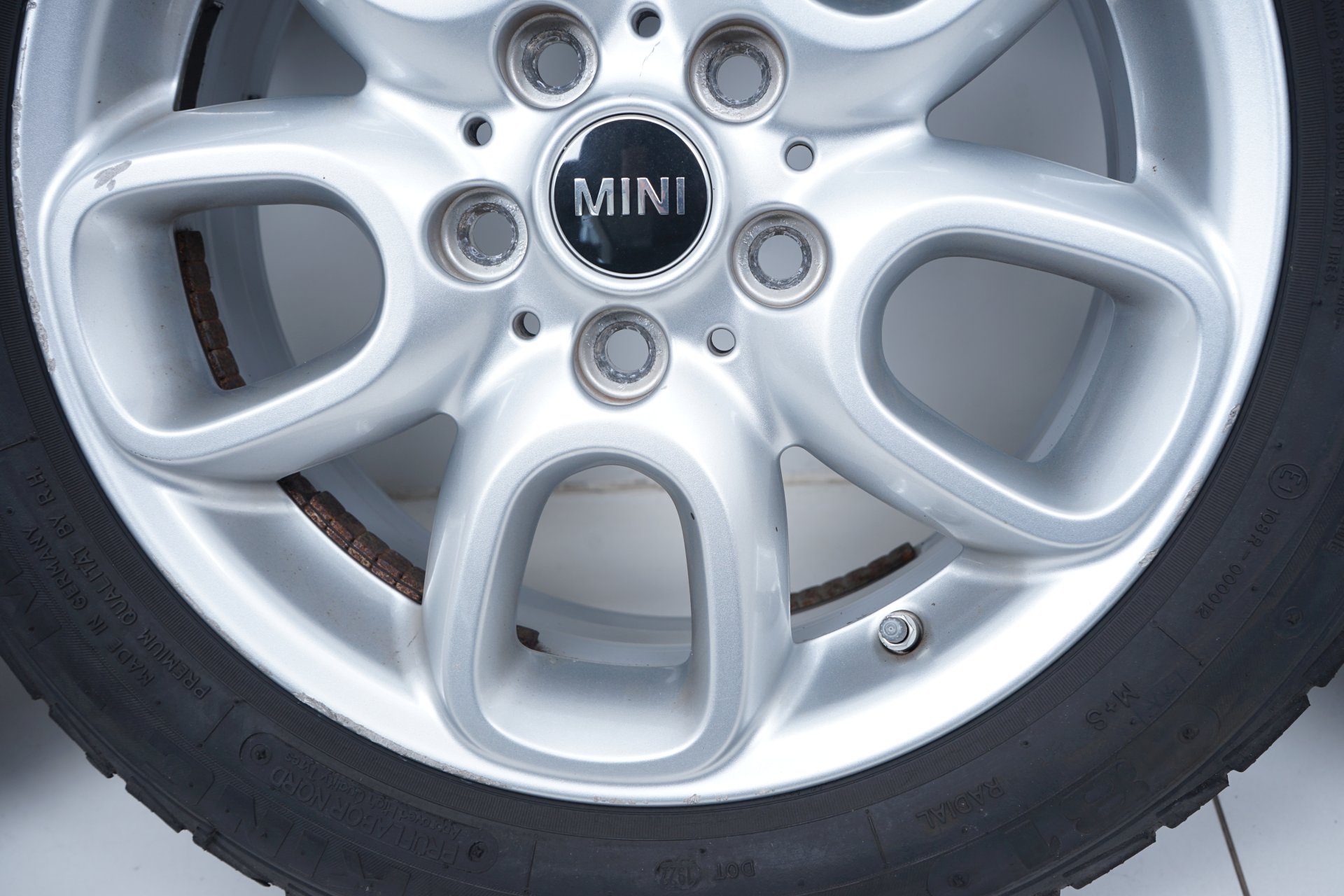 resized210.jpg