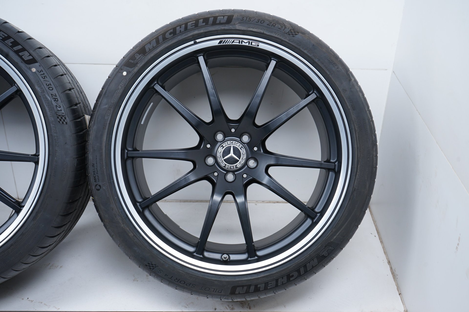 resized319.jpg