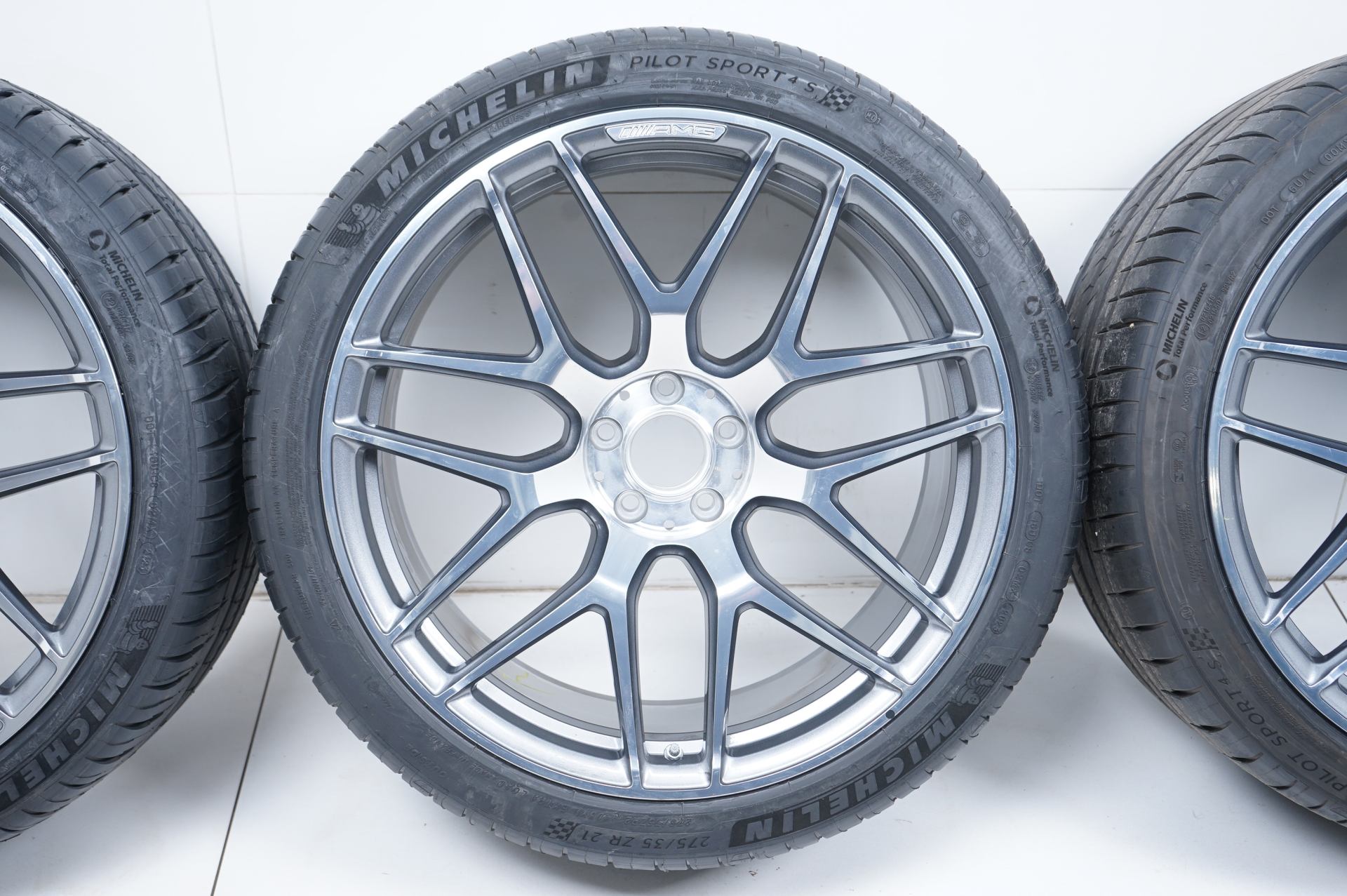 resized080.jpg