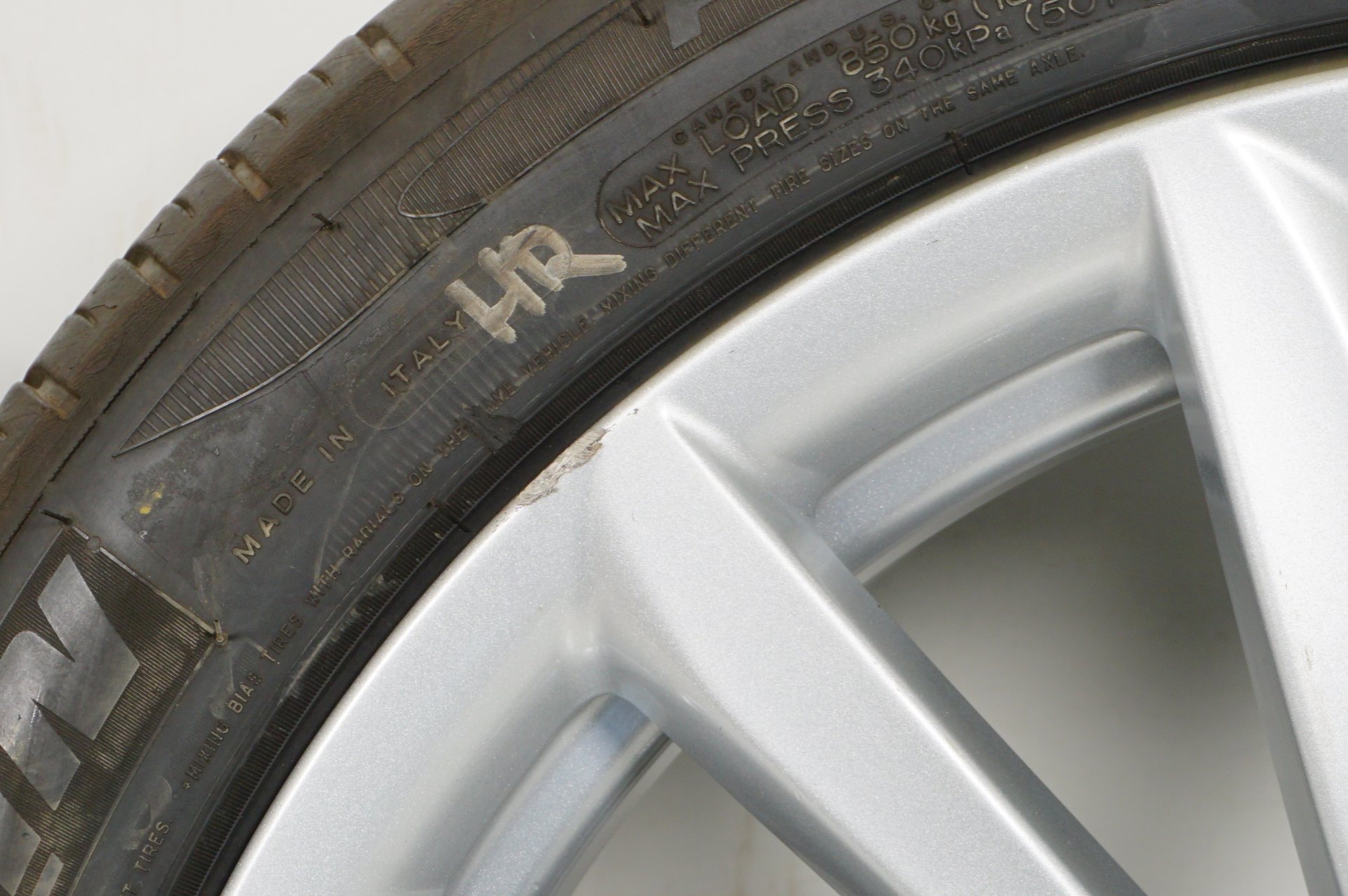 resize_273.jpg