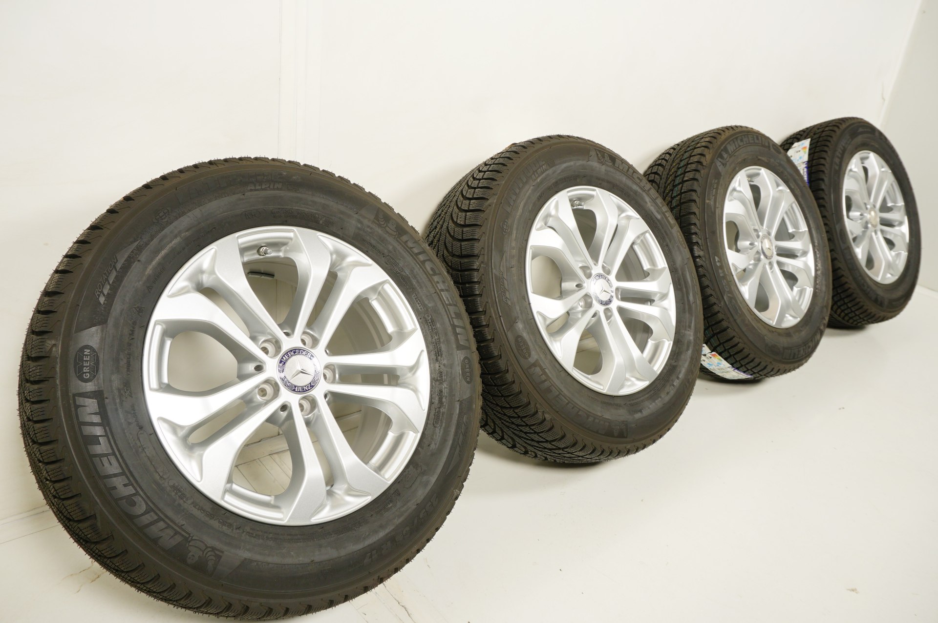 4x Winter-Komplettrad 17 Zoll | Mercedes GLC Klasse W253 X253 | 235/65 R17 NEU 4x Winter-Komplettrad 17 Zoll | Mercedes GLC Klasse W253 X253 | 235/65 R17 NEU