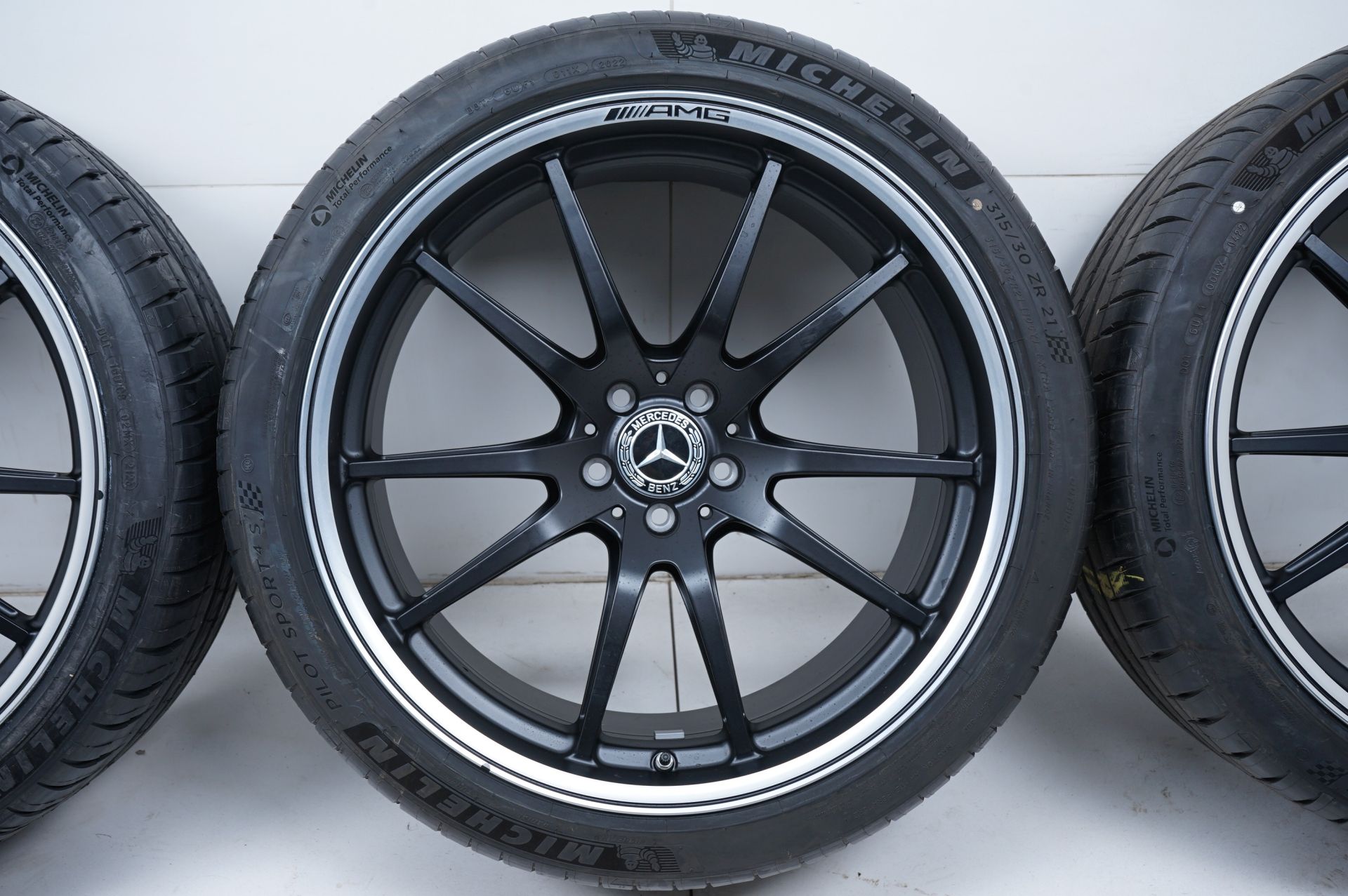 resized318.jpg