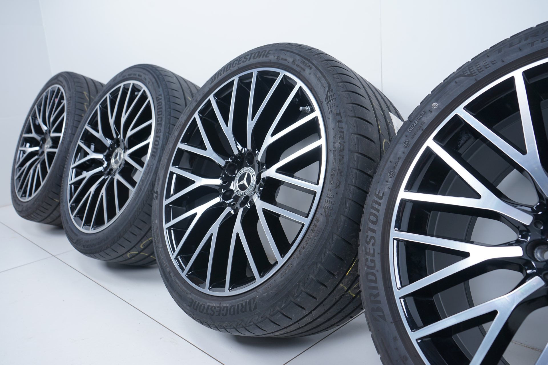 resized305.jpg