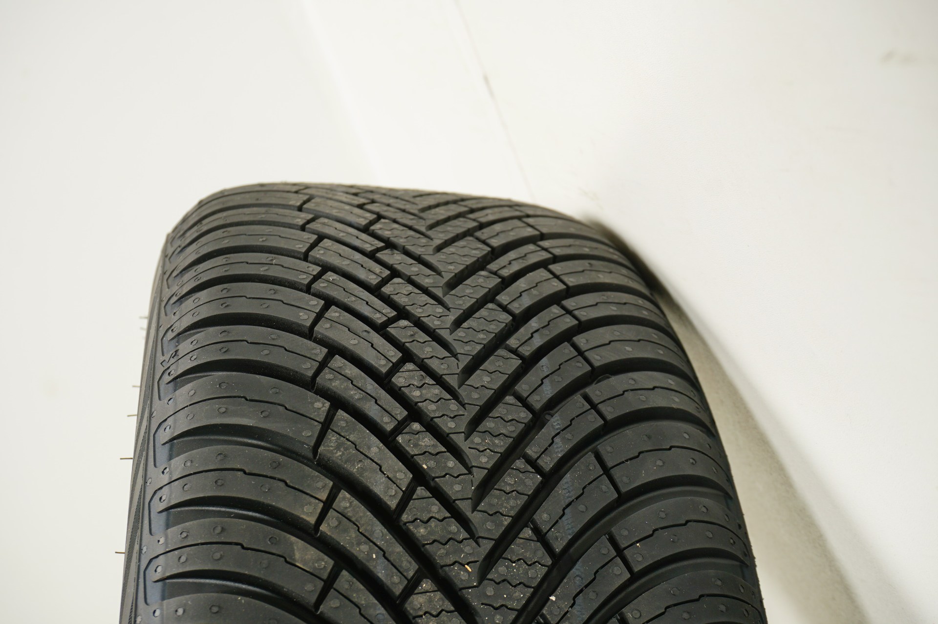 resized745.jpg