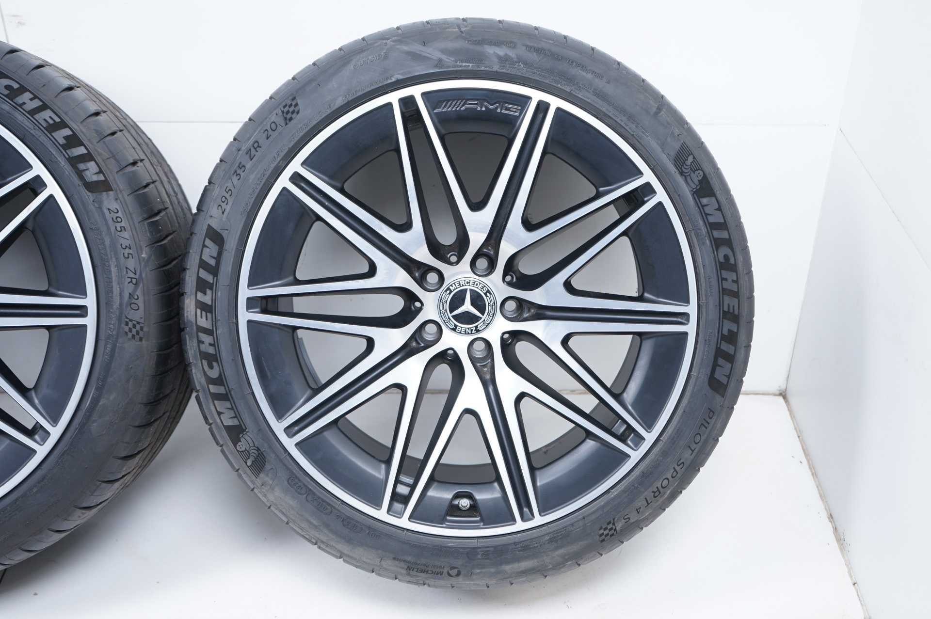 resized009.jpg