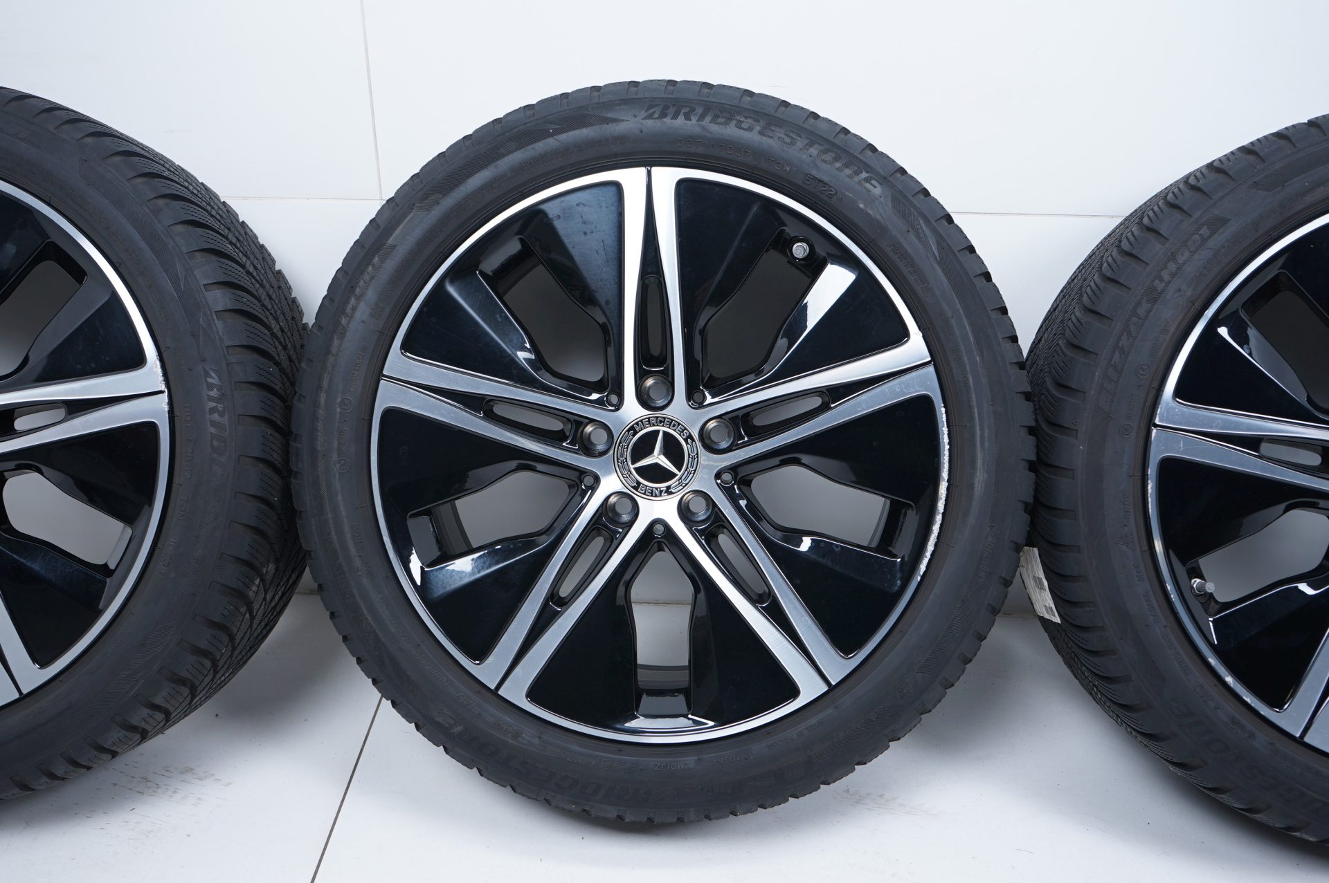 resized325.jpg