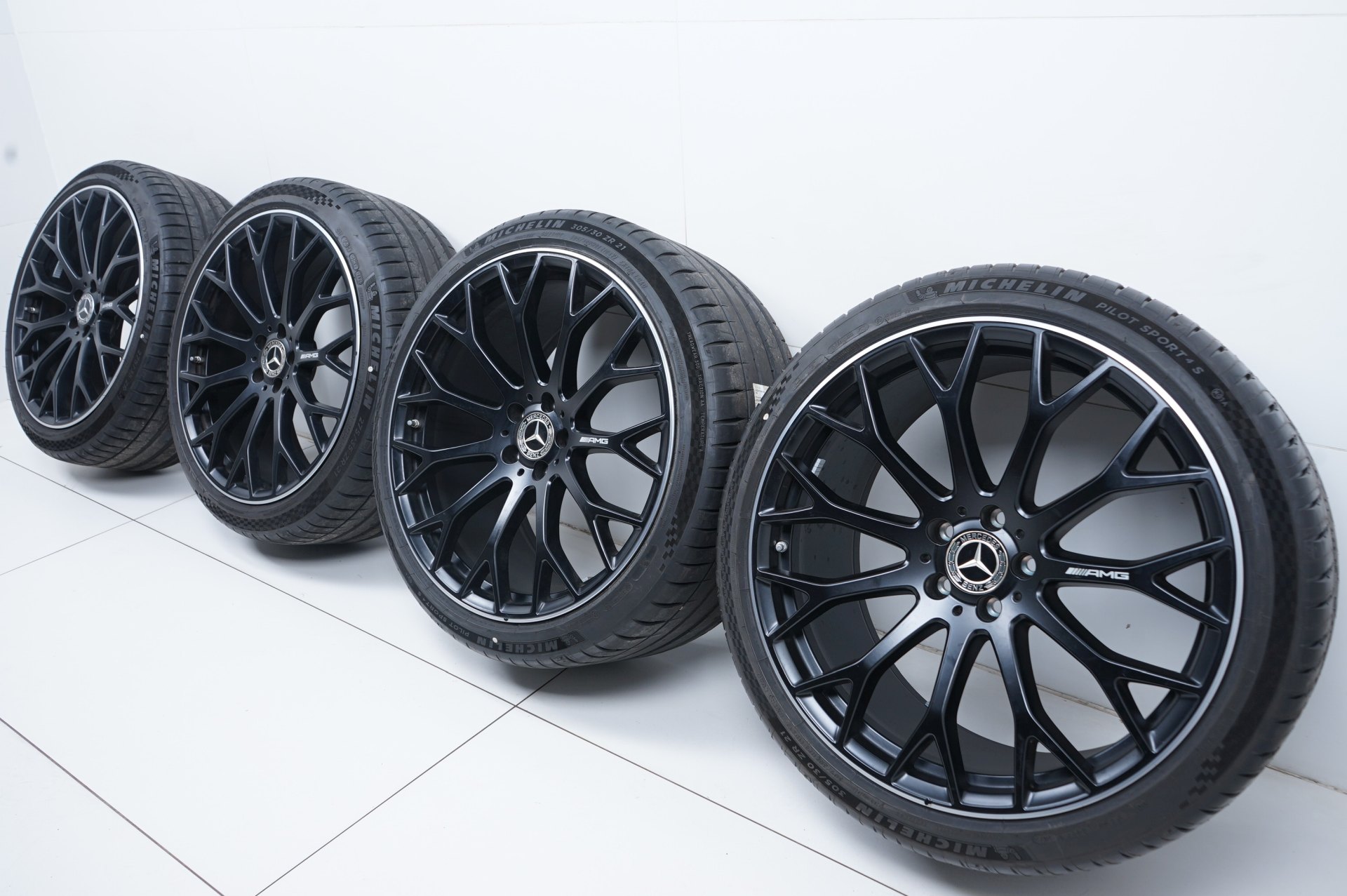 resized010.jpg