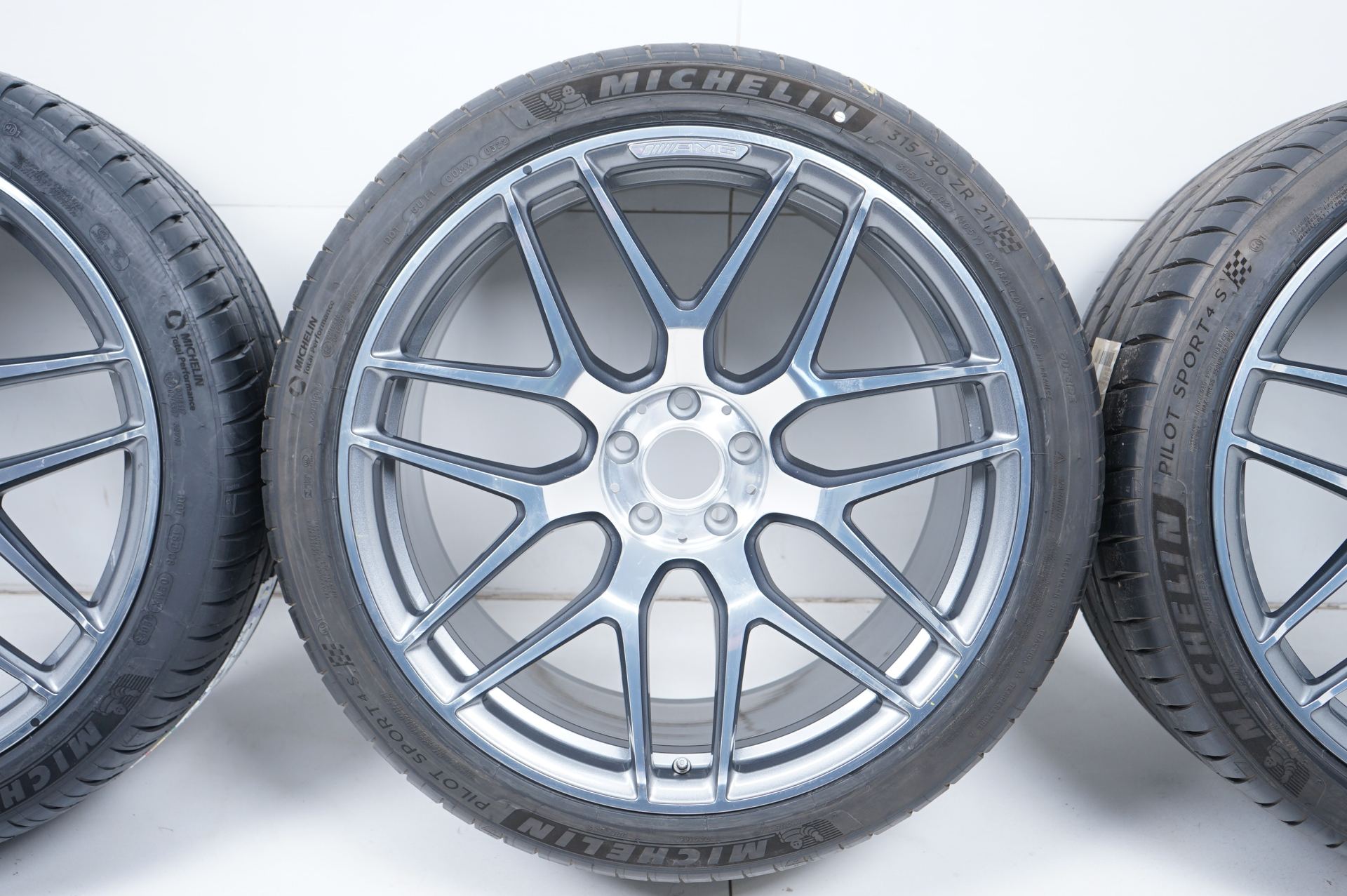 resized081.jpg