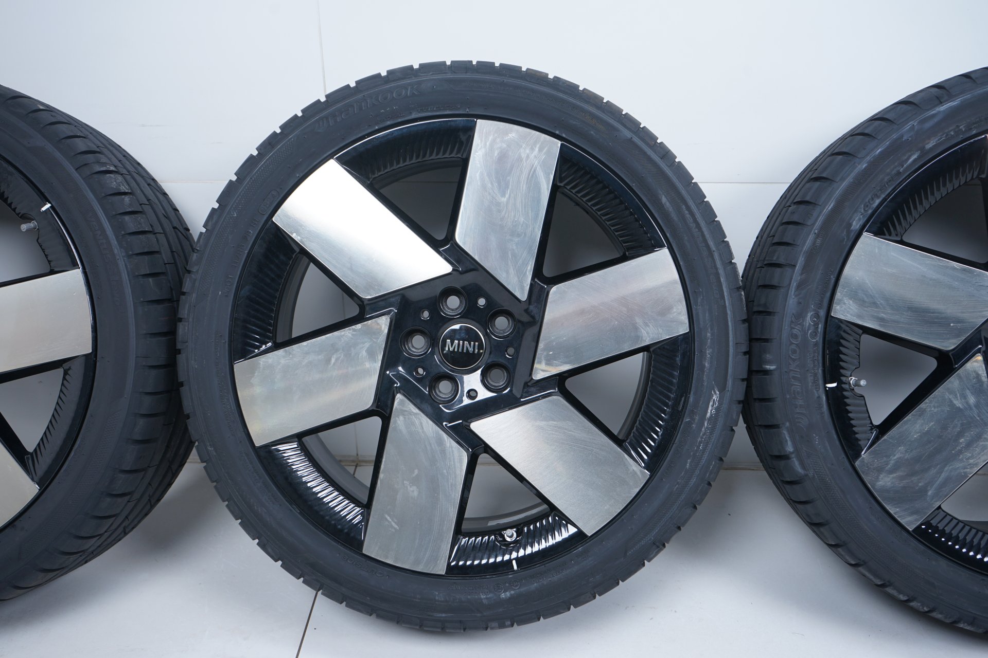 resized024.jpg