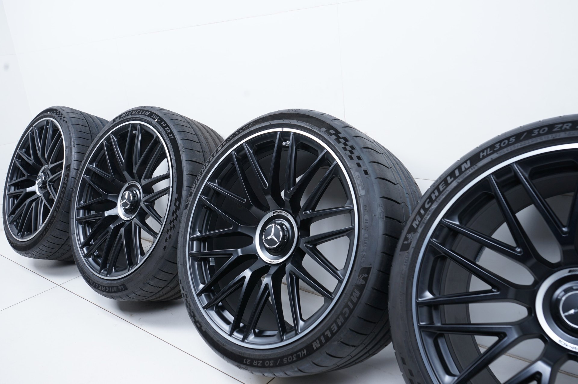 resized012.jpg