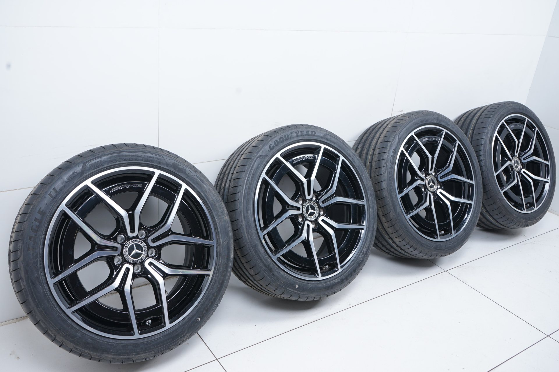 resized356.jpg