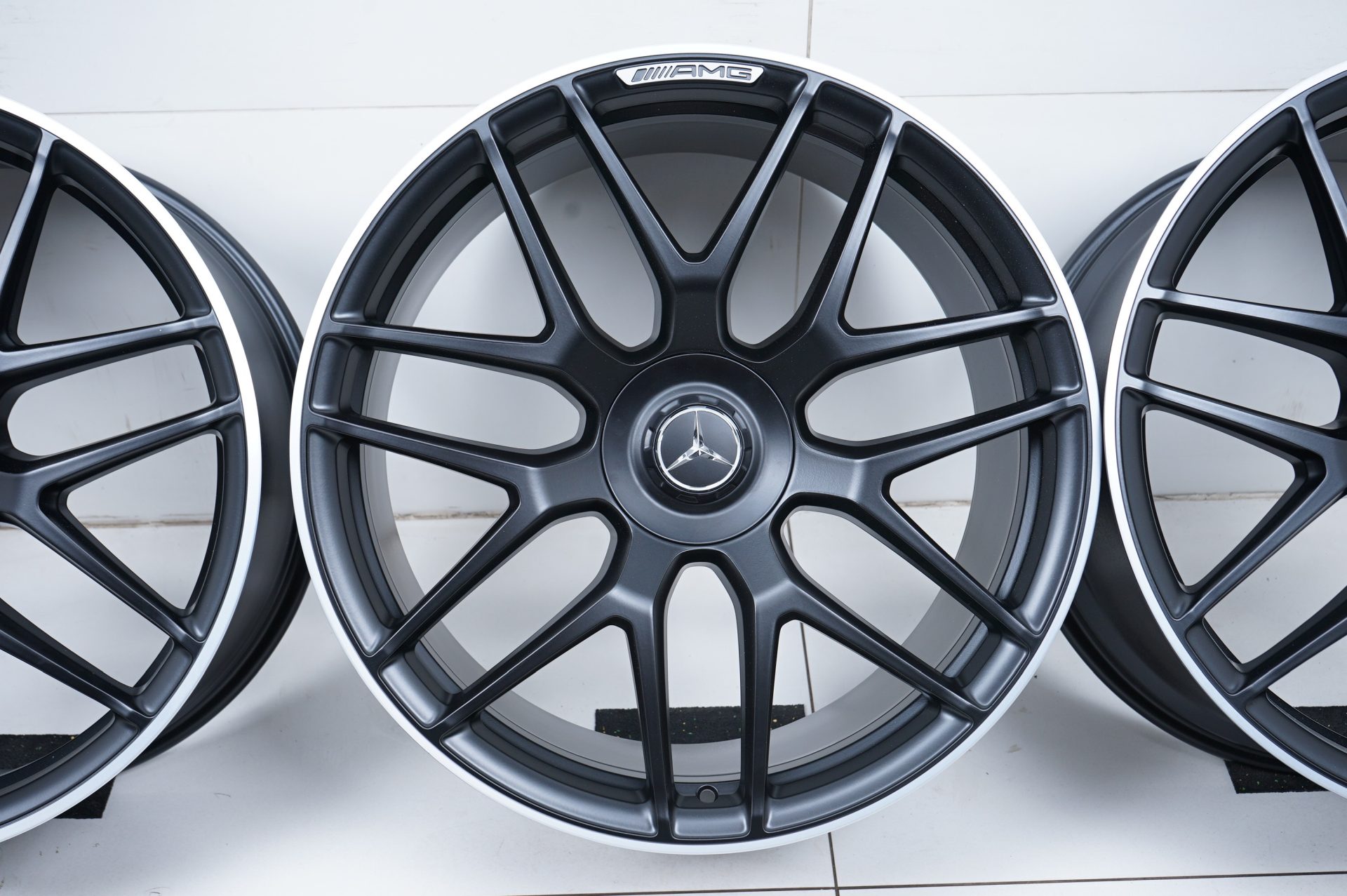 resized385.jpg