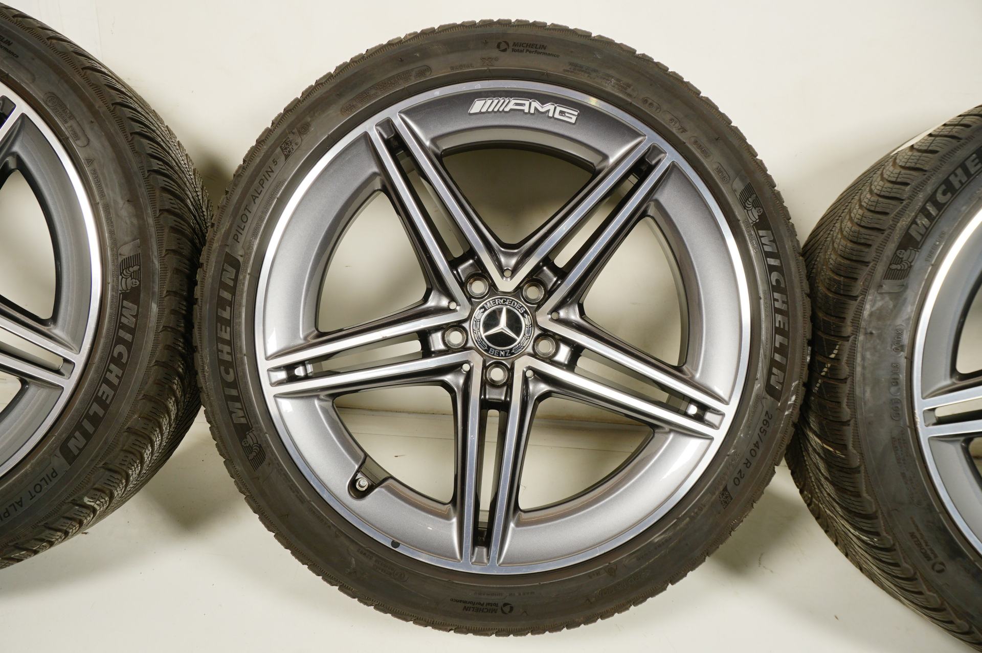 resized325.jpg