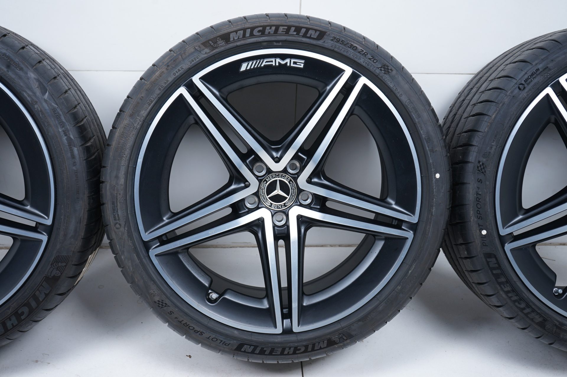 resized323.jpg